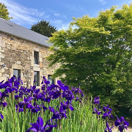 Au Fil De L'Eau Bed & Breakfast Le Vast Bagian luar foto