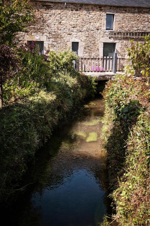 Au Fil De L'Eau Bed & Breakfast Le Vast Bagian luar foto