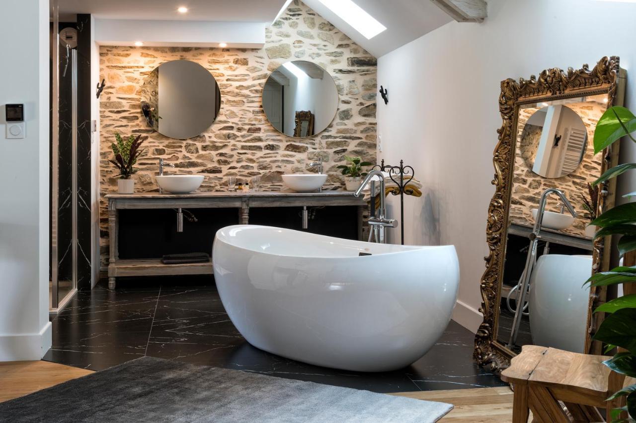 Au Fil De L'Eau Bed & Breakfast Le Vast Bagian luar foto
