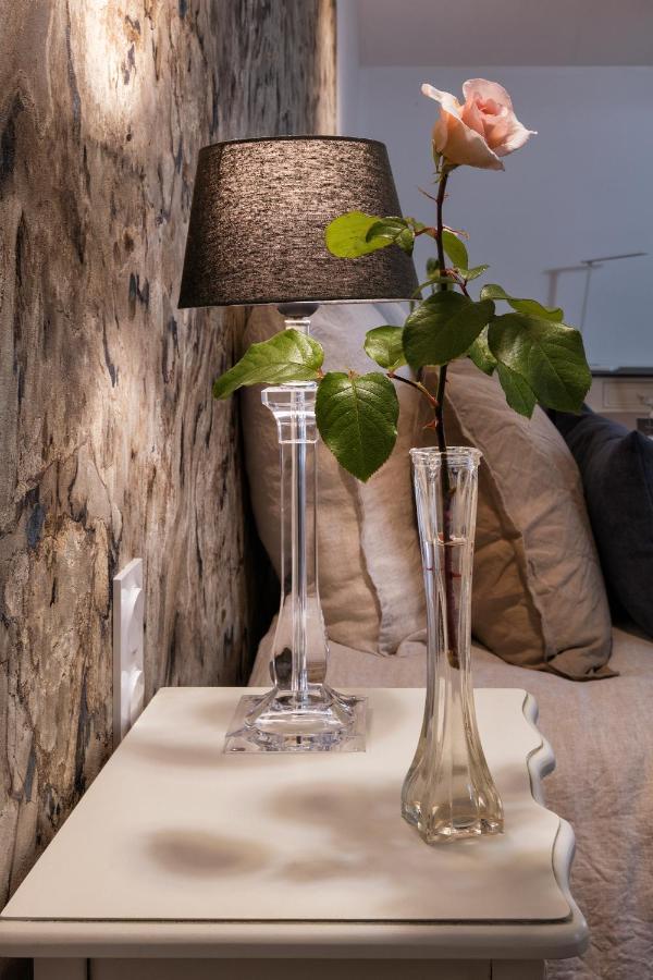 Au Fil De L'Eau Bed & Breakfast Le Vast Bagian luar foto